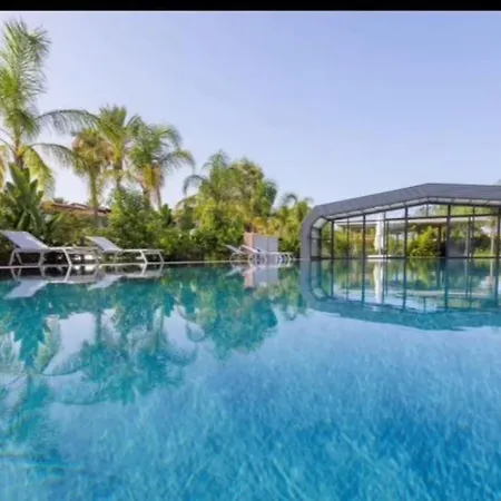 Apartment Corniola Wellness & *